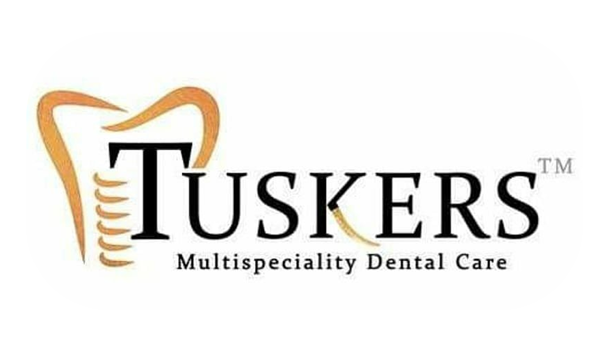 Tuskers Dental logo